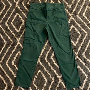 Old Navy pixie chinos size 8